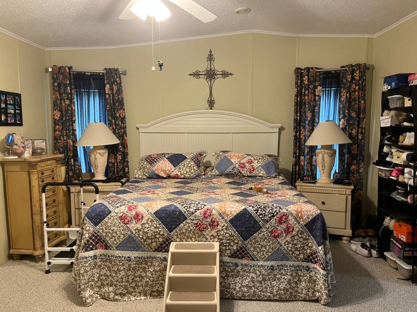 1284 Las Brisas Lane a Winter Haven, FL Mobile or Manufactured Home for Sale